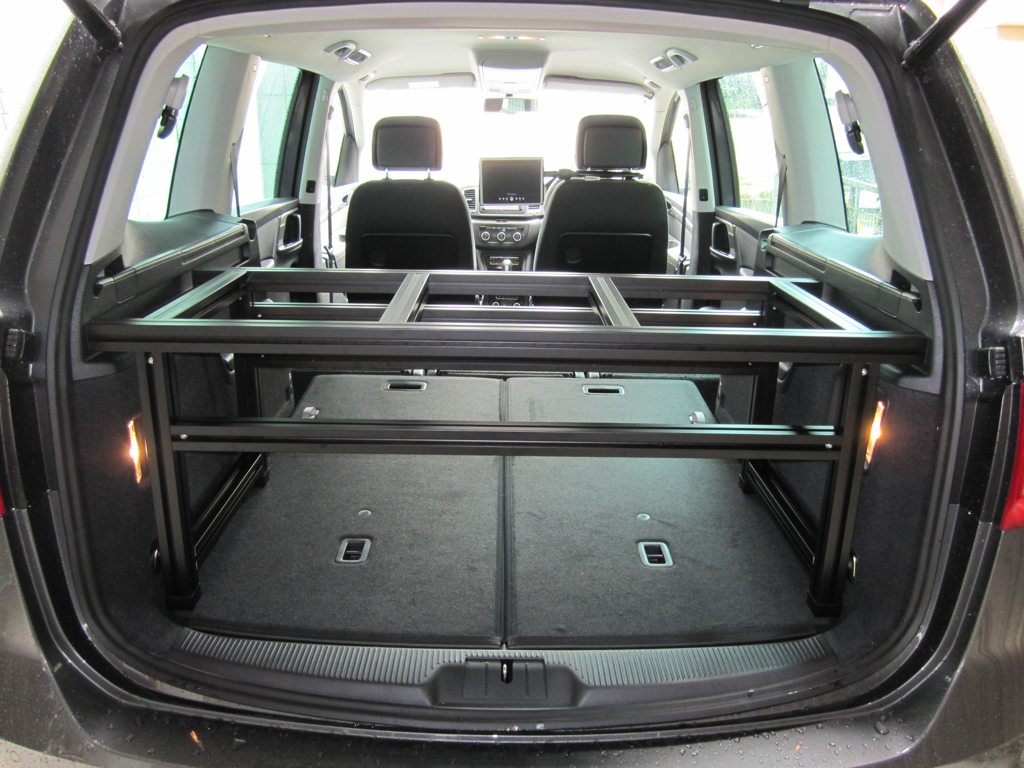 車中泊用システムベッド アルミフレーム Leco ユキ技研株式会社